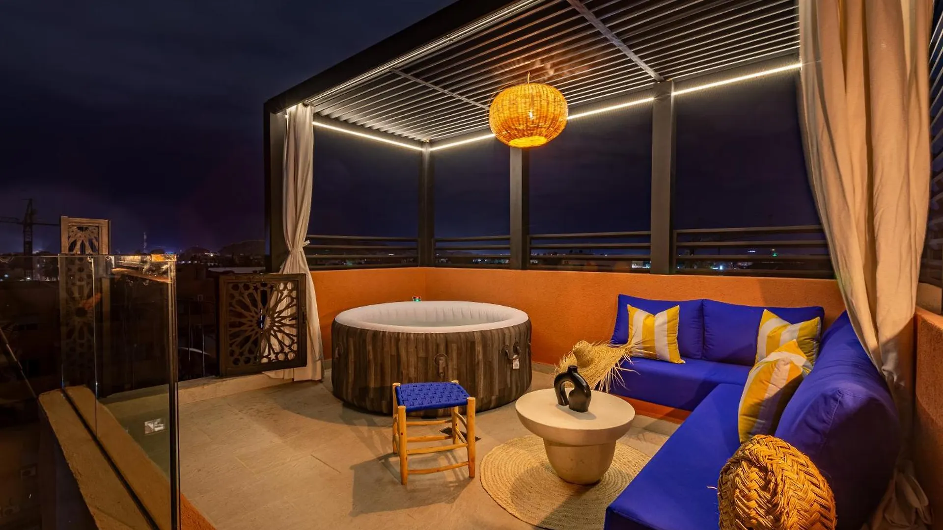 Διαμέρισμα Exclusive Penthouse Gueliz Rooftop, Jacuzzi & Pool Μαρακές