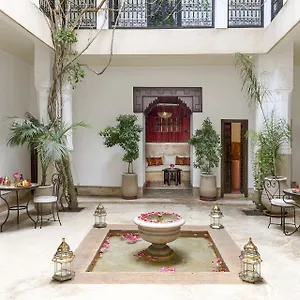 Hayati Riad